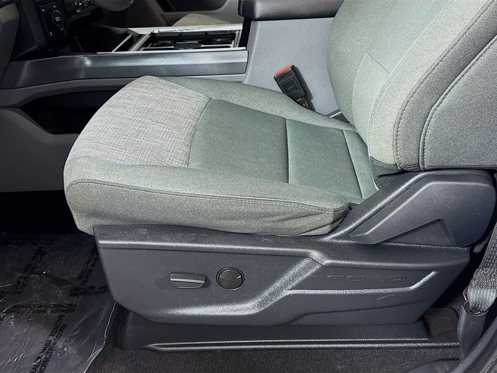 2024 Ford F-250 Super Duty XLT - Photo 25