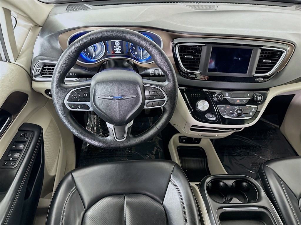 Used 2020 Chrysler Voyager LXI Van Passenger Van