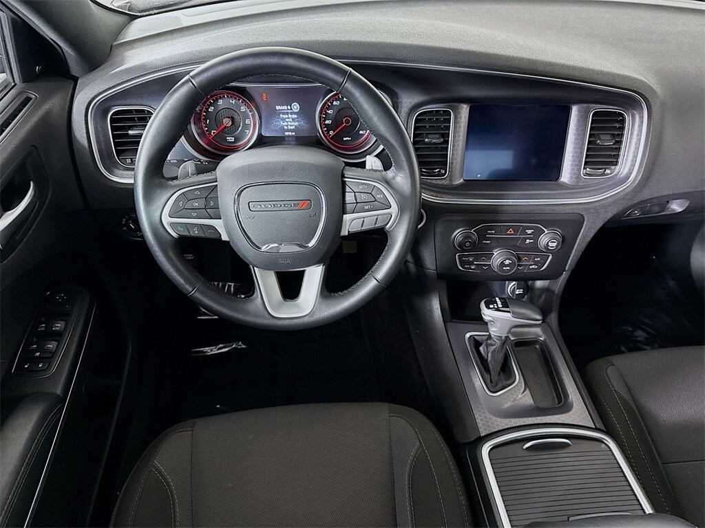 2017 Dodge Charger R/T photo 3