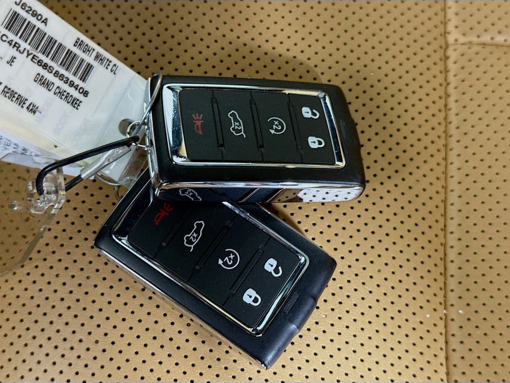 2025 Jeep Grand Cherokee Summit Reserve 4xe - Photo 36