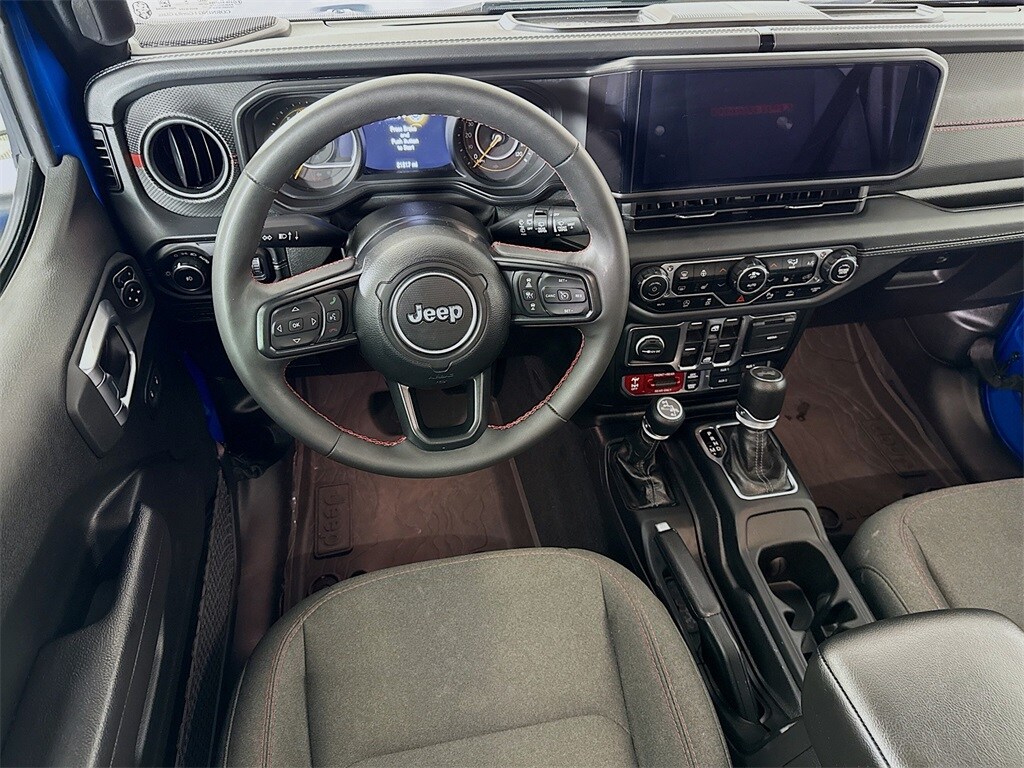 2024 Jeep Wrangler Rubicon photo 3