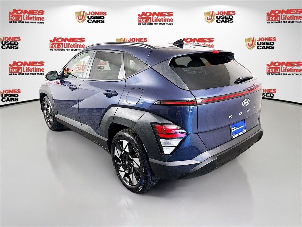 2024 Hyundai Kona SEL photo 2