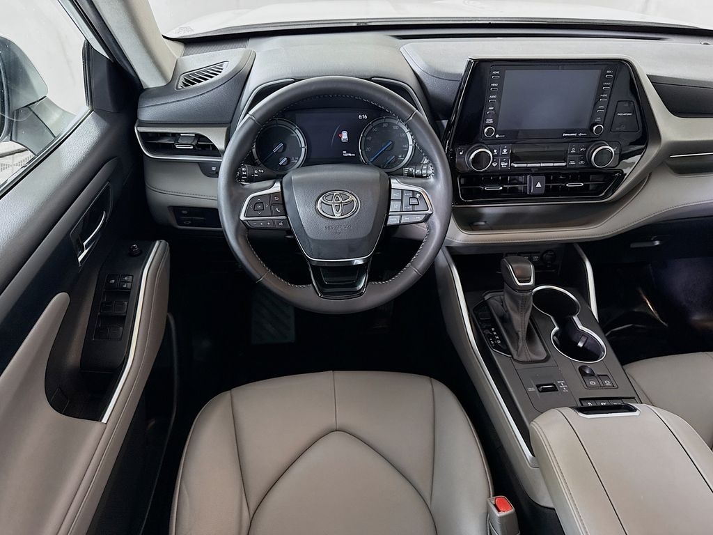 Certified 2021 Toyota Highlander Hybrid XLE SUV