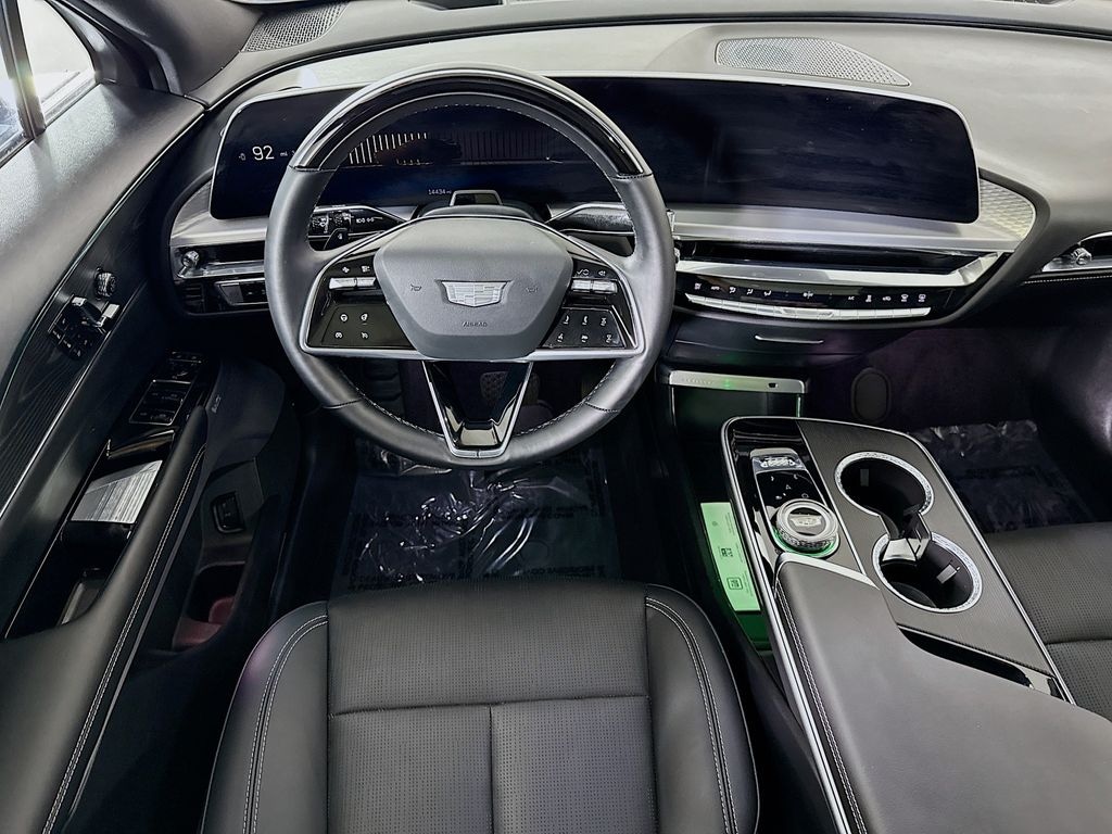 Used 2024 CADILLAC LYRIQ Luxury SUV