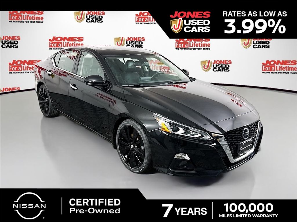 2019 Nissan Altima 2.0 VC-T Platinum's photo