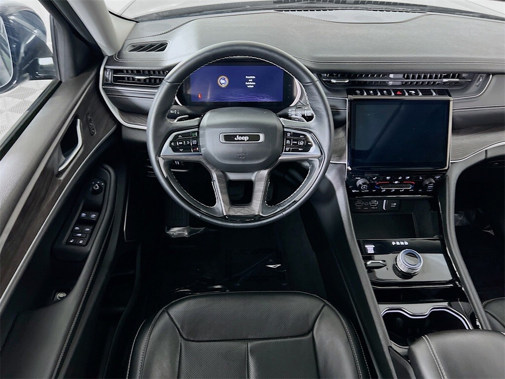2022 Jeep Grand Cherokee Limited photo 3