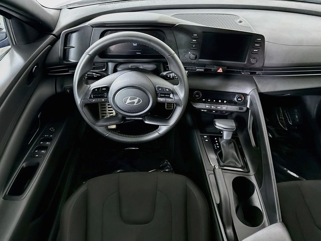 Certified 2025 Hyundai Elantra SEL Sport Sedan