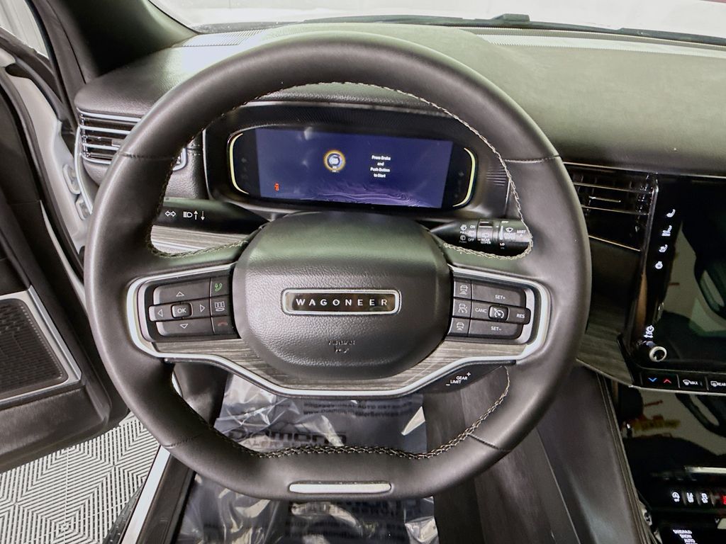 2024 Jeep Wagoneer L Series II - Photo 21