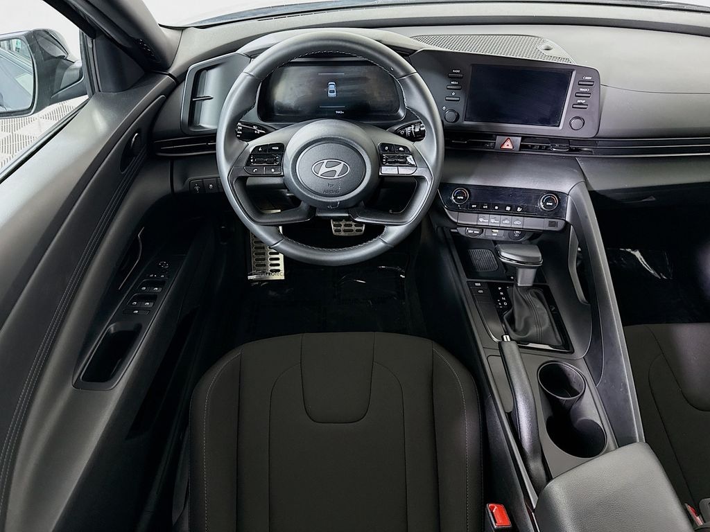 Certified 2025 Hyundai Elantra SEL Sport Sedan