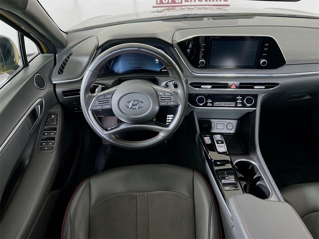 2020 Hyundai Sonata SEL Plus photo 3