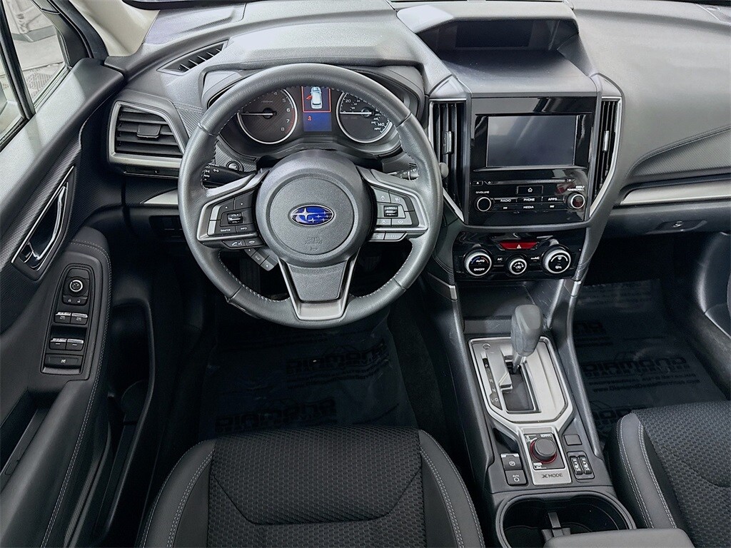 2020 Subaru Forester Premium photo 2