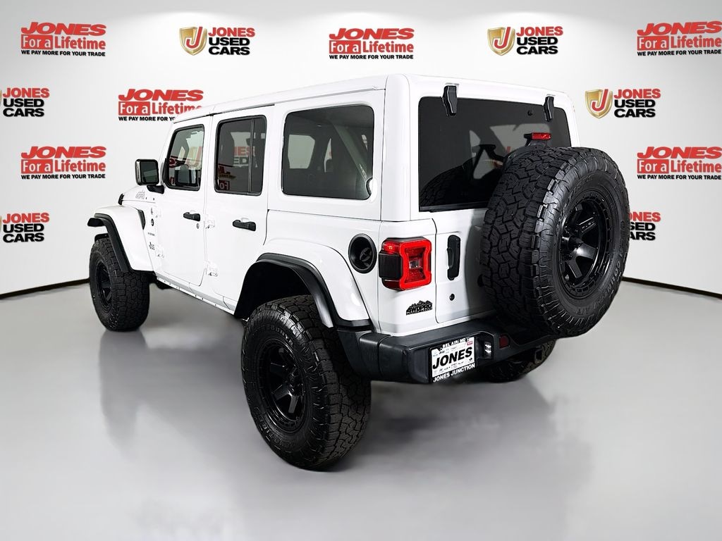 Used 2018 Jeep Wrangler Unlimited Sahara SUV