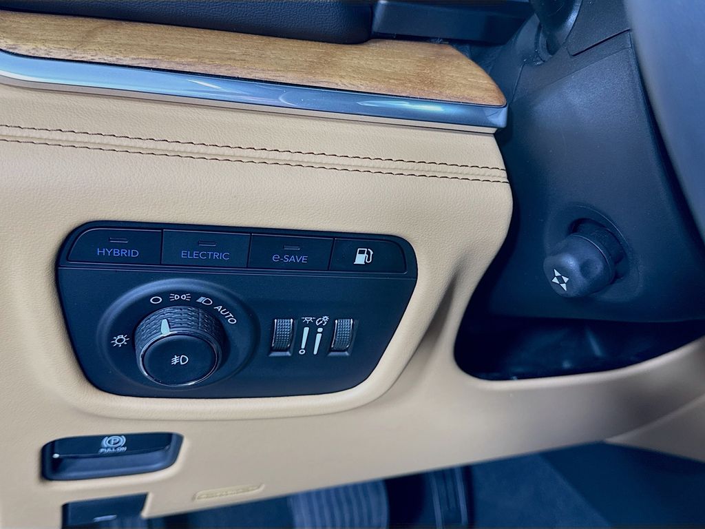 2025 Jeep Grand Cherokee Summit Reserve 4xe - Photo 21