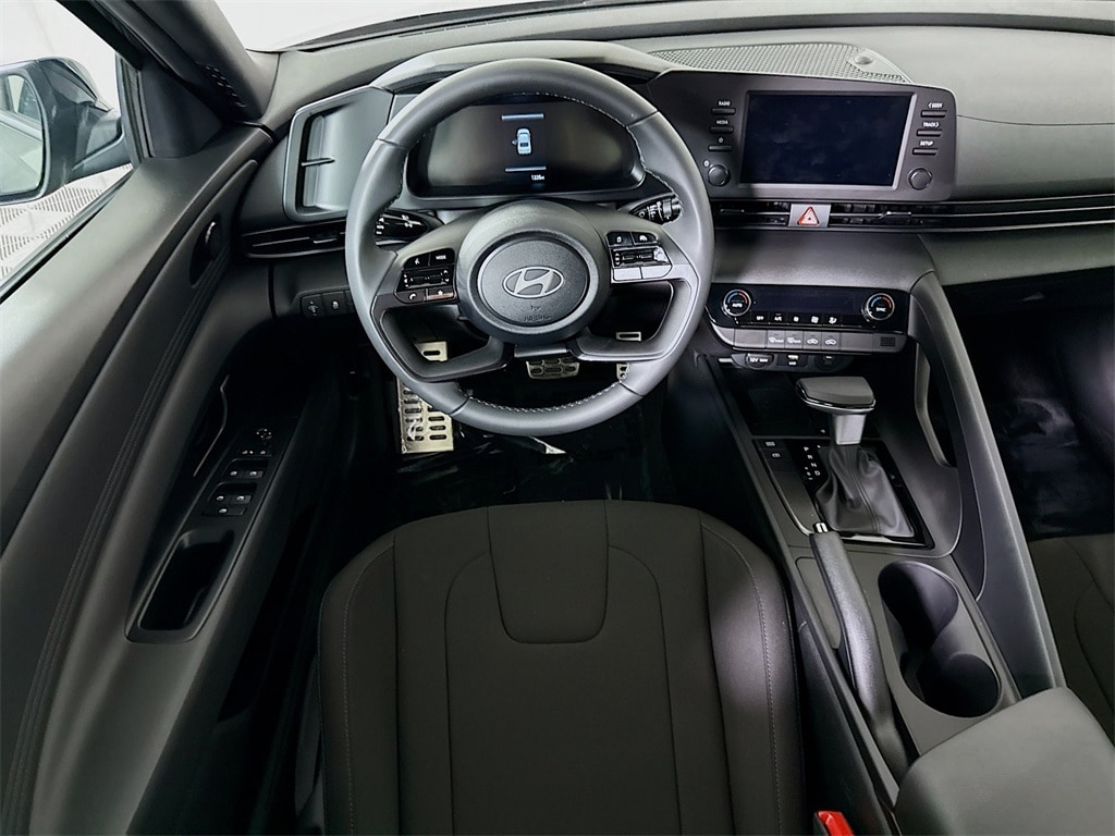 Certified 2025 Hyundai Elantra SEL Sport Sedan