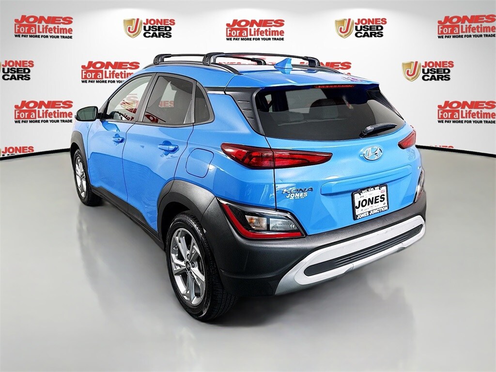 2023 Hyundai Kona SEL photo 2