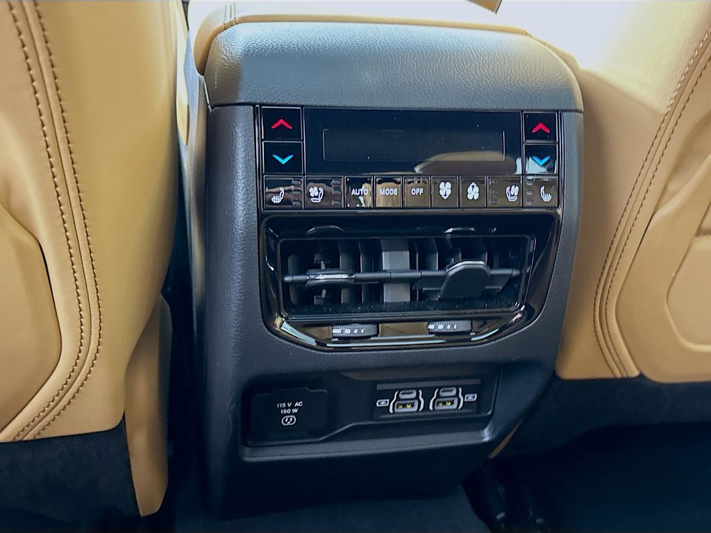 2025 Jeep Grand Cherokee Summit Reserve 4xe - Photo 30