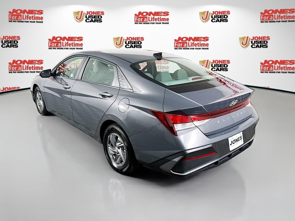 Certified 2024 Hyundai Elantra SE Sedan