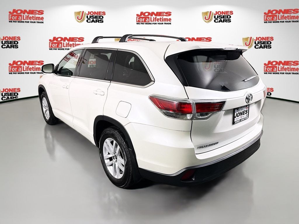 Used 2016 Toyota Highlander LE Plus V6 SUV