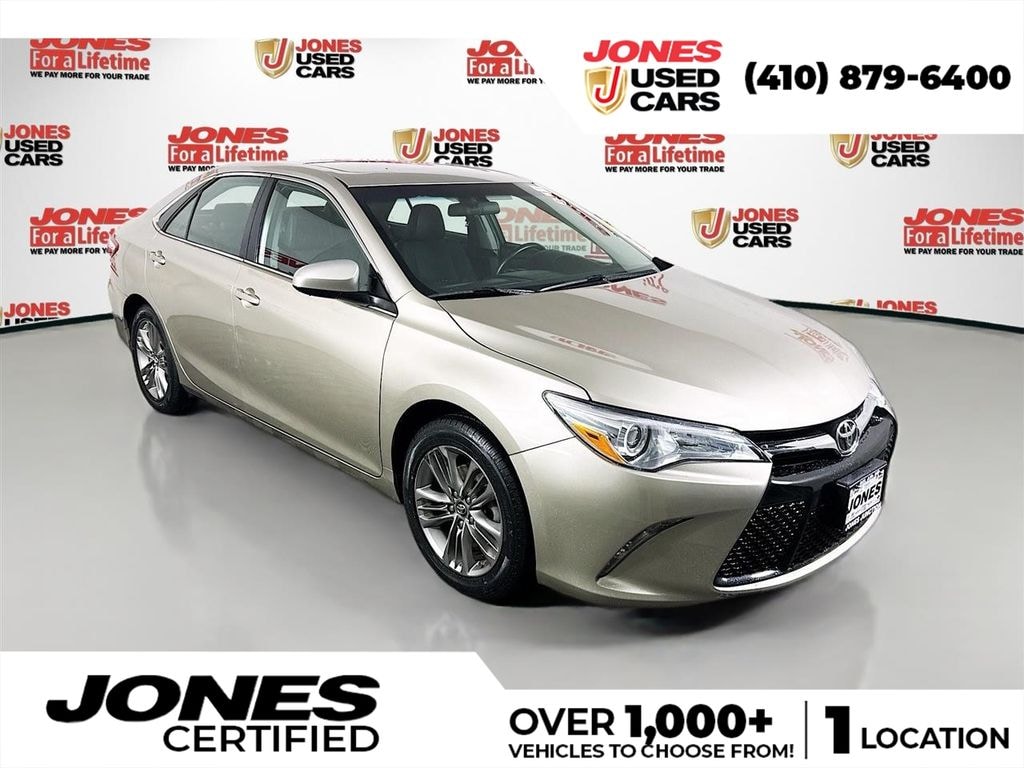 Used 2017 Toyota Camry SE Sedan