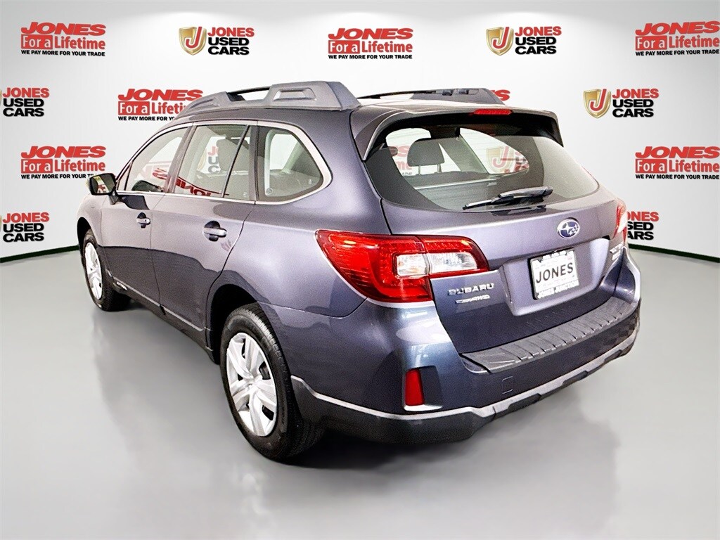 2015 Subaru Outback 2.5i photo 2