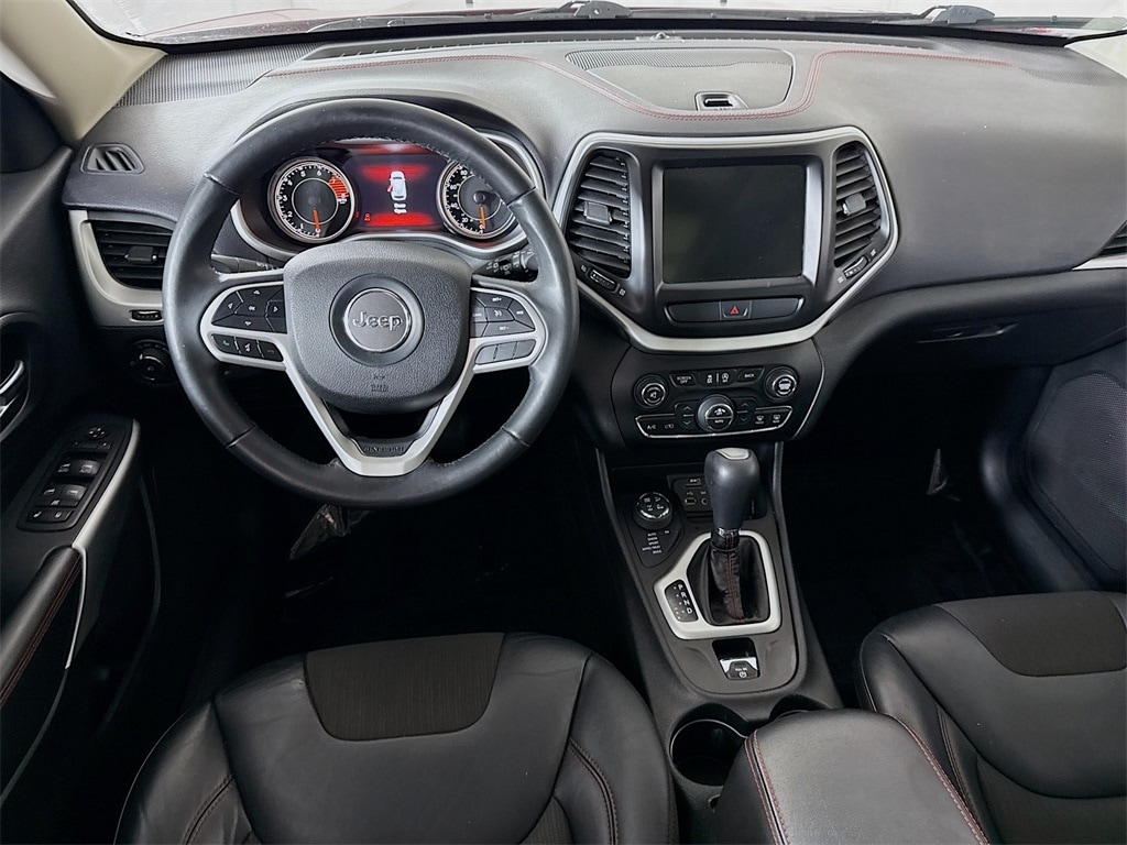Used 2017 Jeep Cherokee Trailhawk SUV