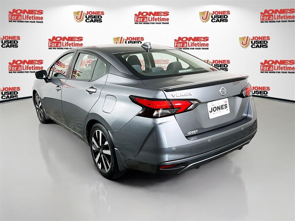 2022 Nissan Versa 1.6 SR photo 2