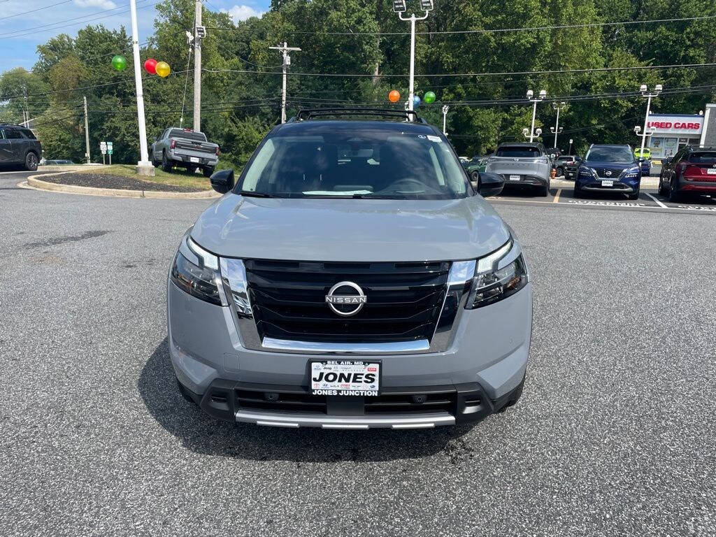 Used 2025 Nissan Pathfinder Platinum SUV