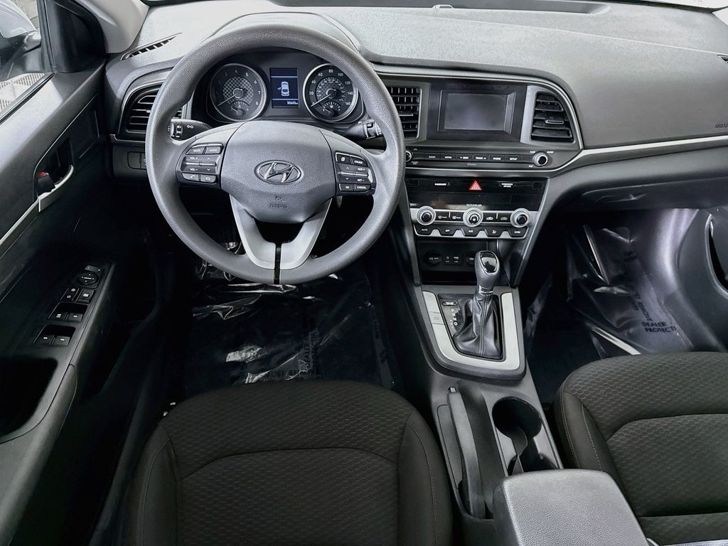 Used 2020 Hyundai Elantra SE Sedan