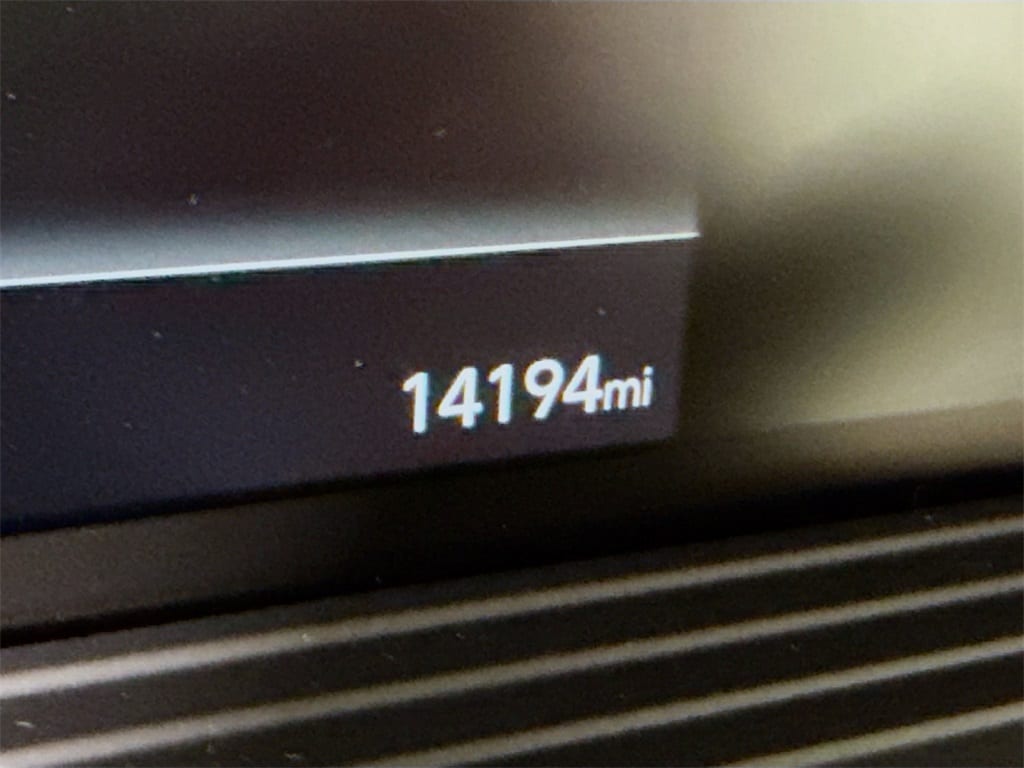 Used 2025 Hyundai Venue SEL SUV