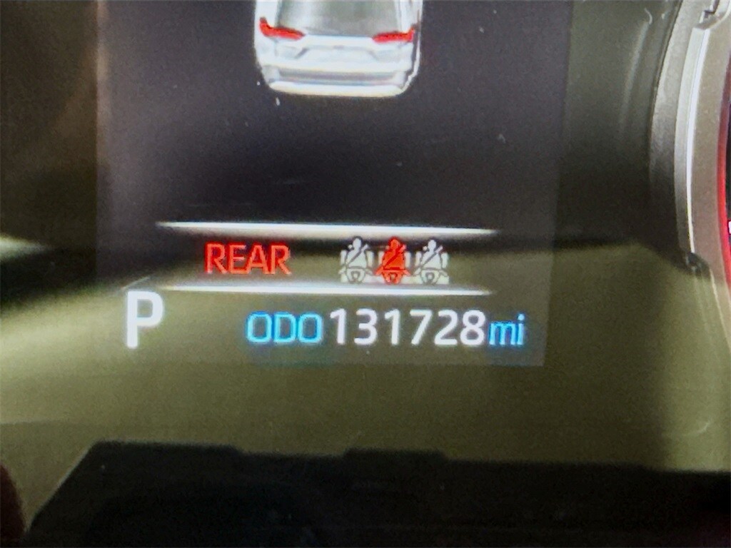 2019 Toyota RAV4 XLE Premium photo 4