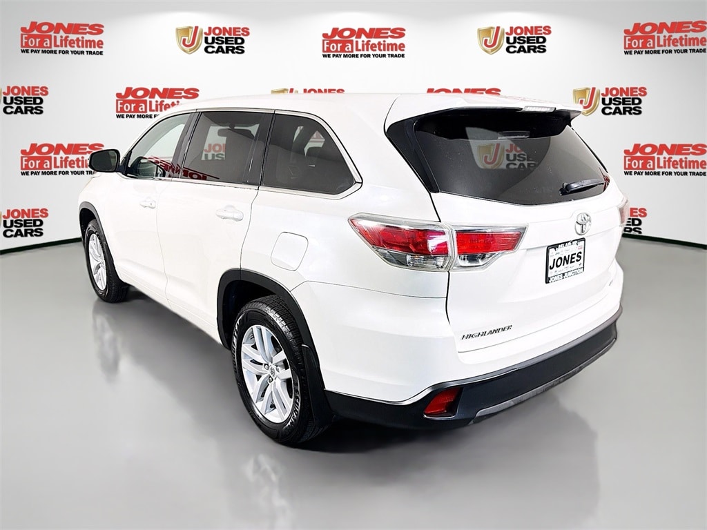 Used 2014 Toyota Highlander LE Plus V6 SUV