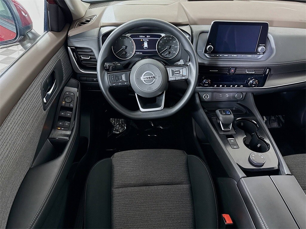 2021 Nissan Rogue SV photo 2