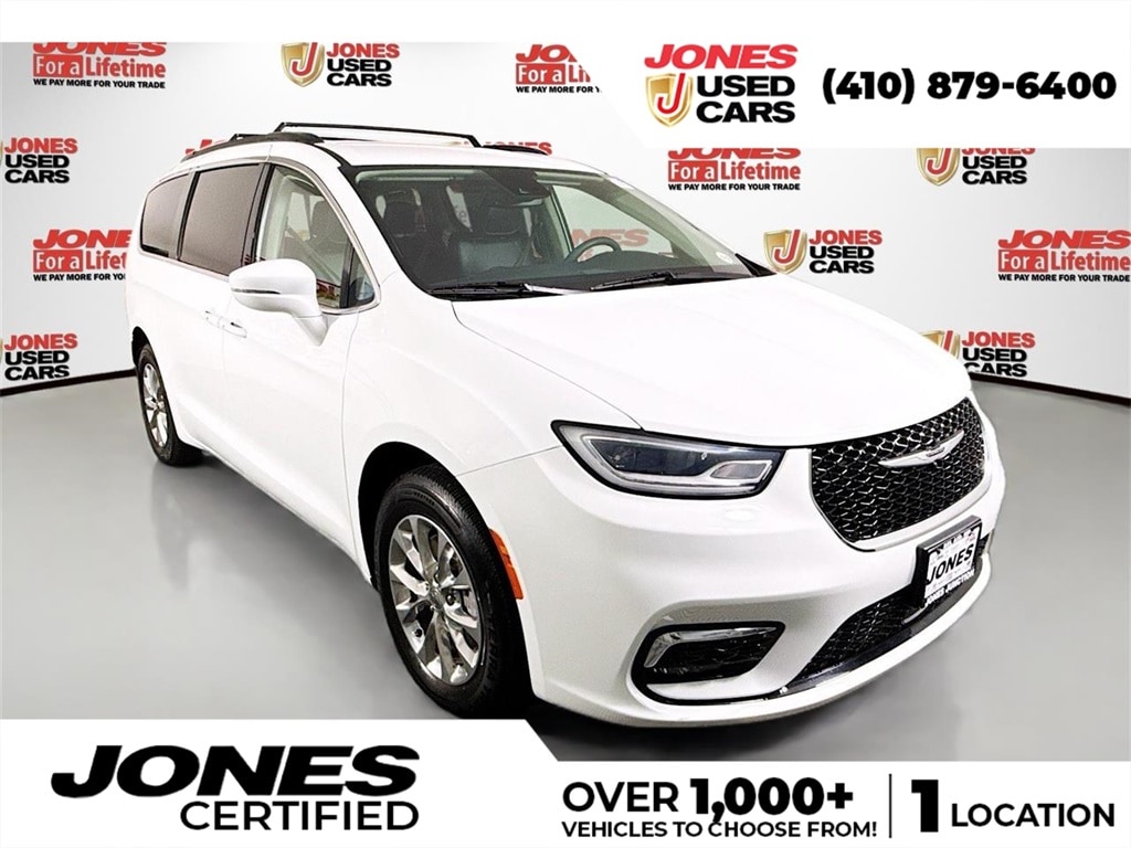 Used 2022 Chrysler Pacifica Touring L Van Passenger Van