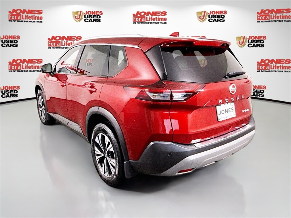 2021 Nissan Rogue SV photo 2