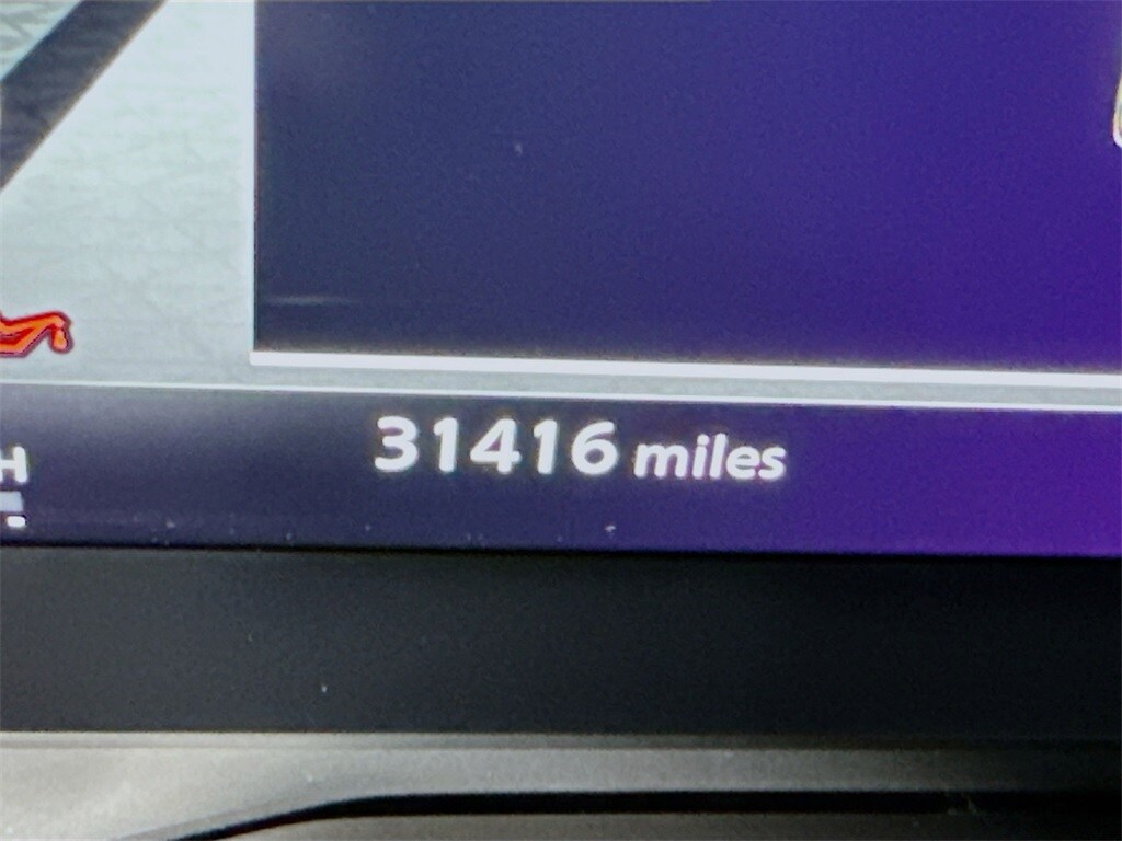 2023 Nissan Rogue Platinum photo 3