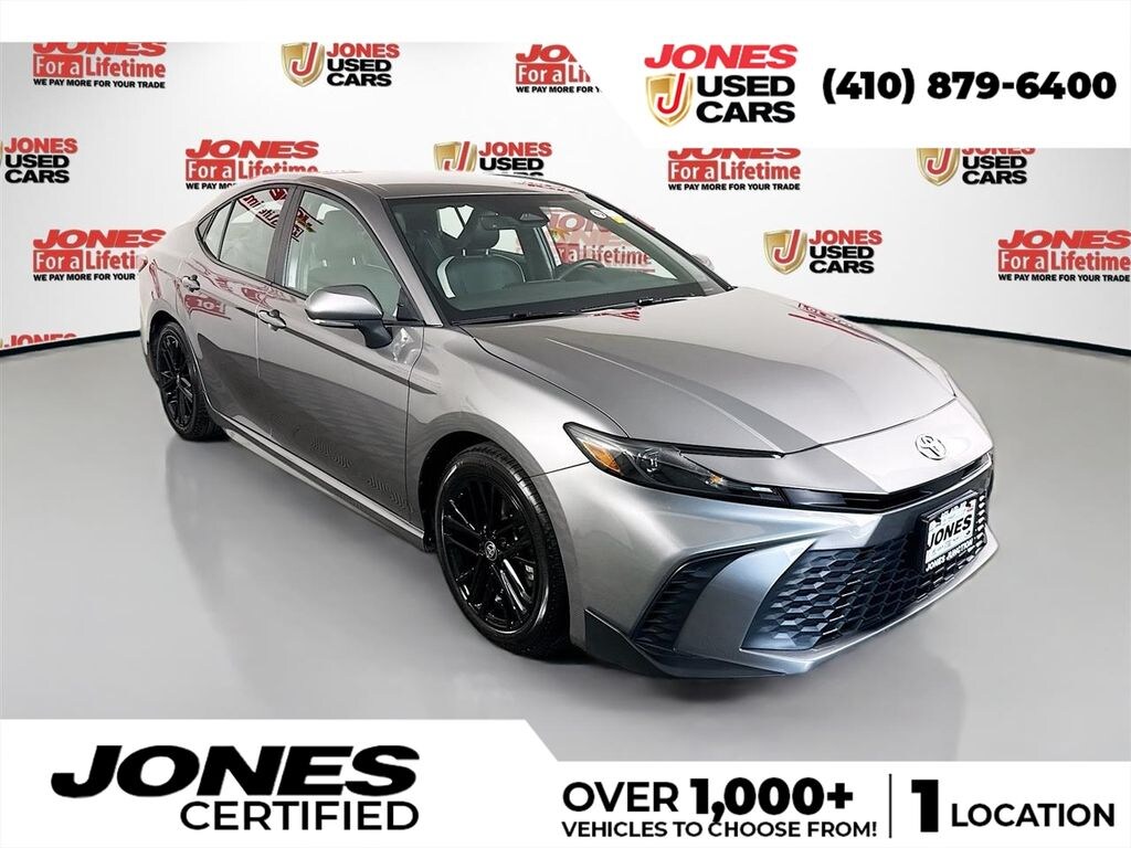 Used 2025 Toyota Camry SE Sedan