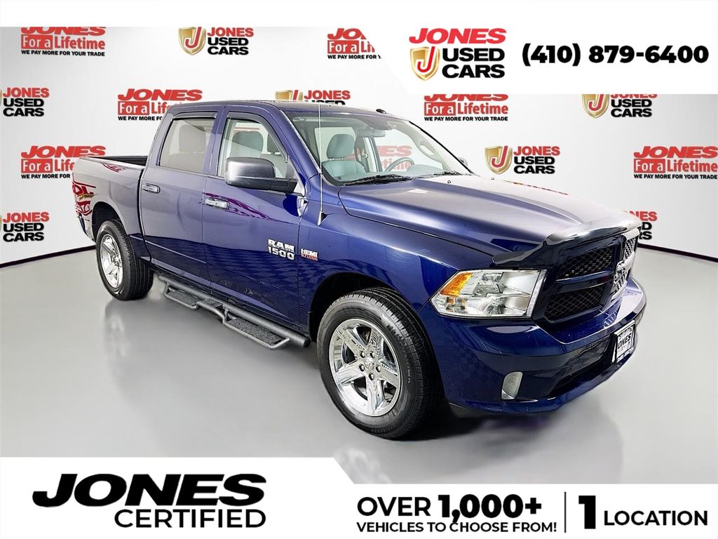 2017 RAM 1500 Express 4x4 Crew Cab 5'7's photo