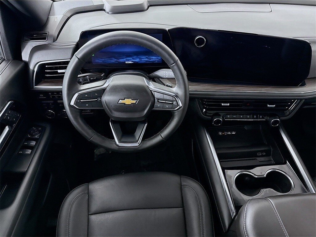 Used 2025 Chevrolet Suburban LT SUV