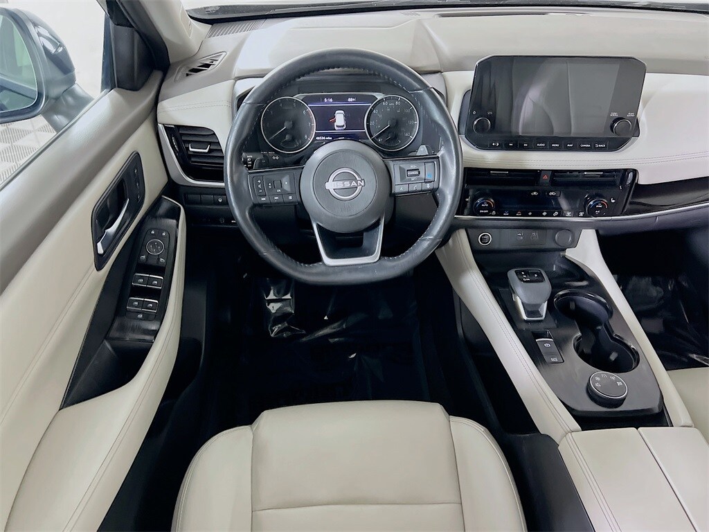 2023 Nissan Rogue SL photo 3