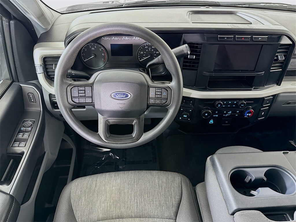 2024 Ford F-250 XL photo 3