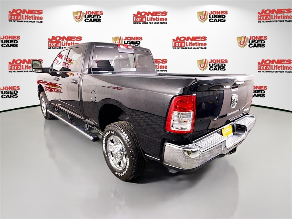2024 Ram 2500 Tradesman photo 2