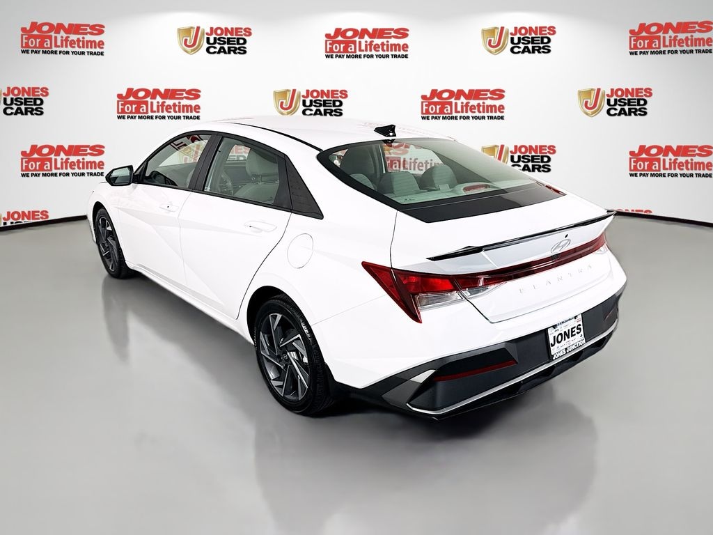 Certified 2025 Hyundai Elantra SEL Sport Sedan