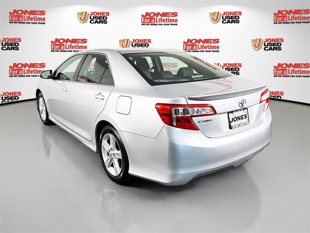Used 2013 Toyota Camry SE Sedan