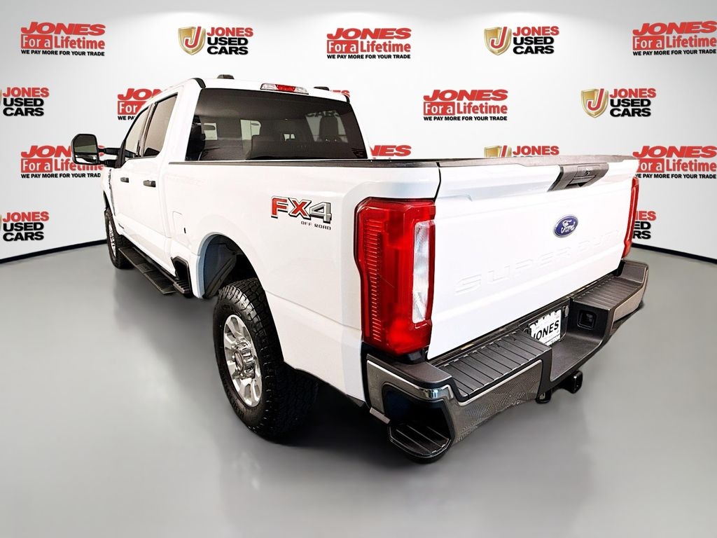 Used 2024 Ford F-250 XLT Truck Crew Cab