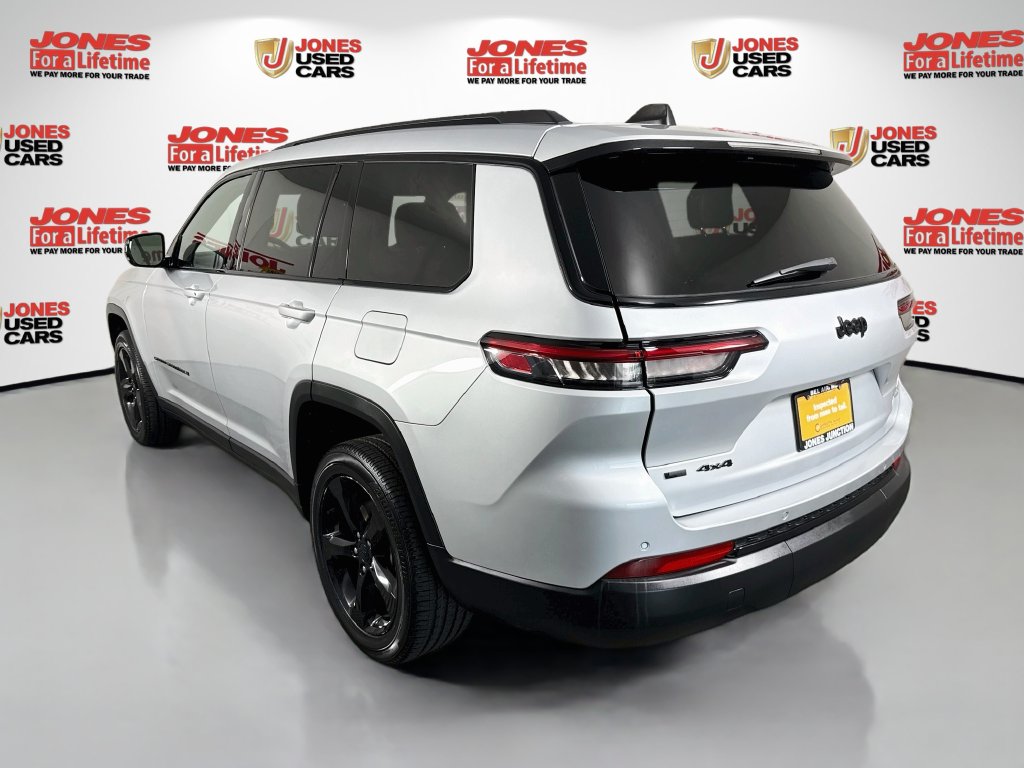 Used 2023 Jeep Grand Cherokee Altitude SUV