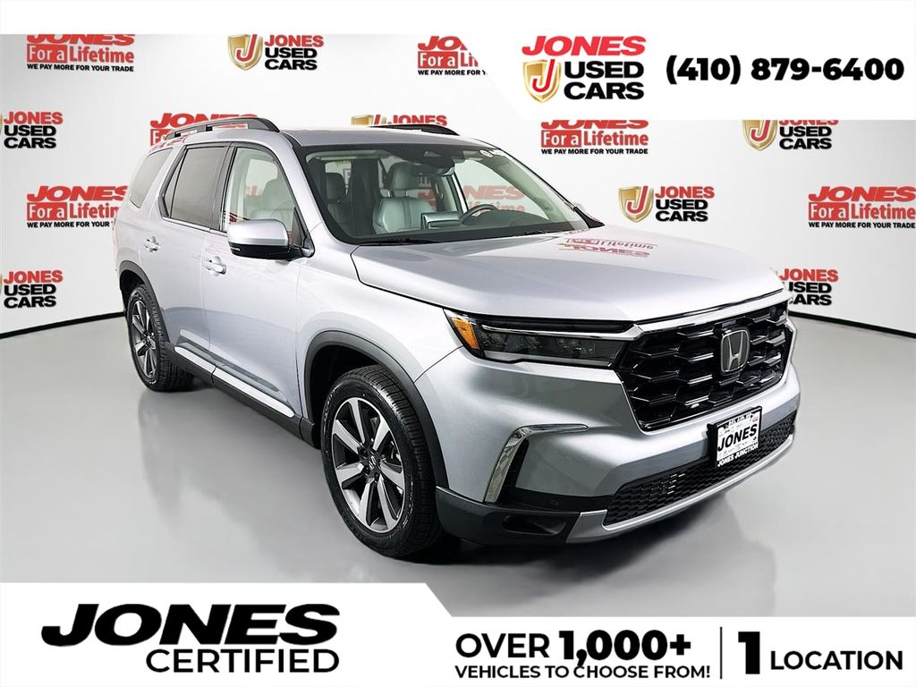 2024 Honda Pilot Touring AWD's photo