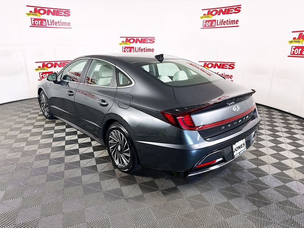 Used 2022 Hyundai Sonata Hybrid SEL Sedan