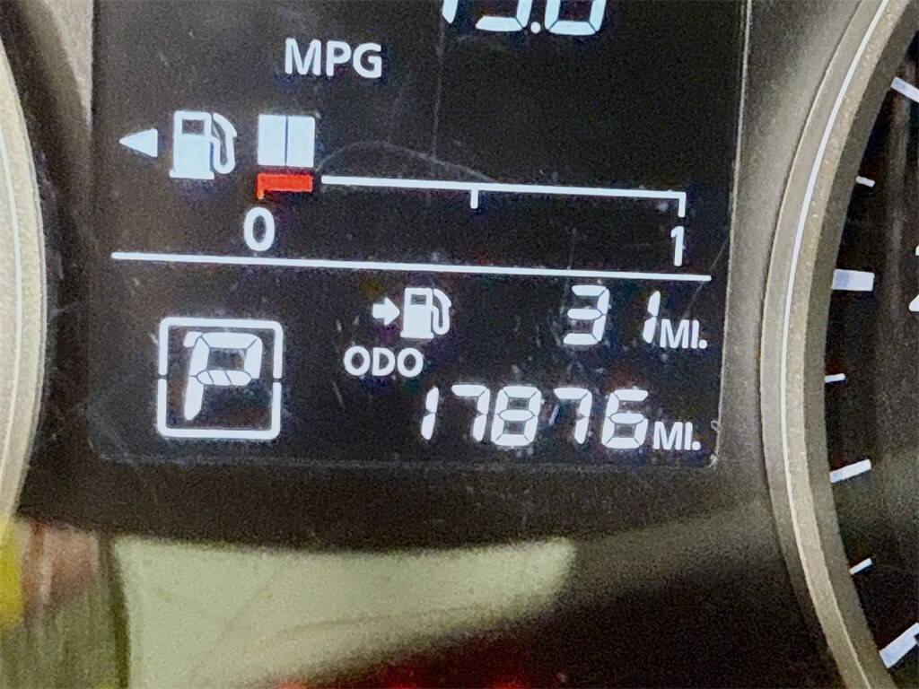 2023 Nissan Versa 1.6 S photo 4