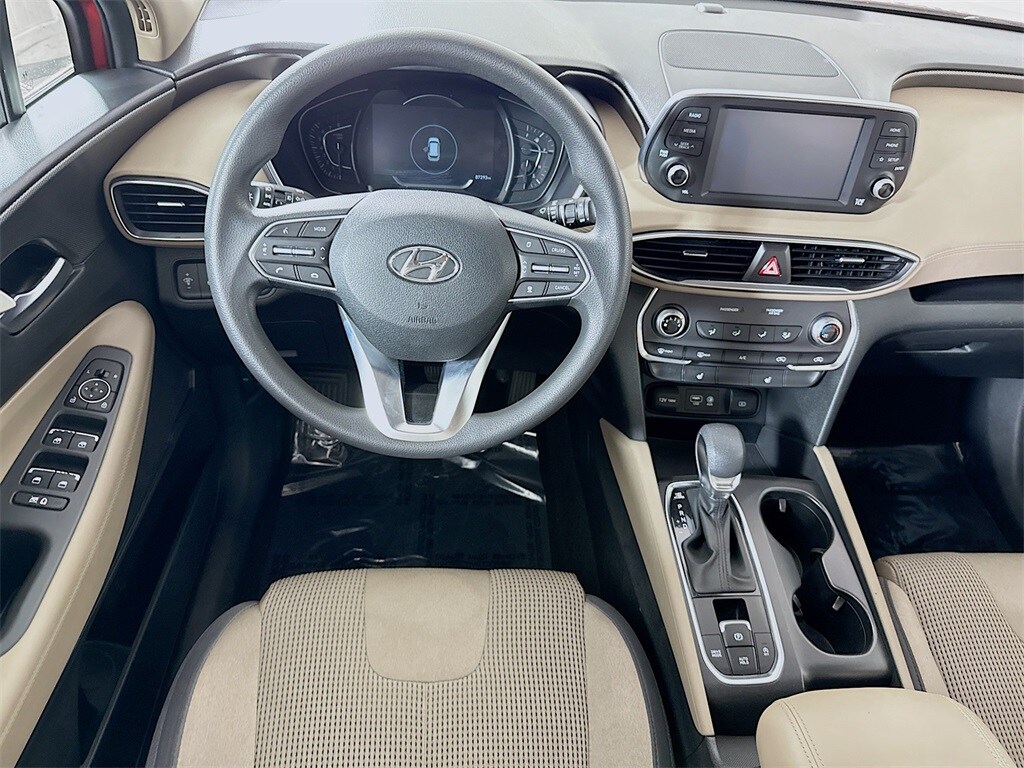 2020 Hyundai Santa Fe SEL photo 3