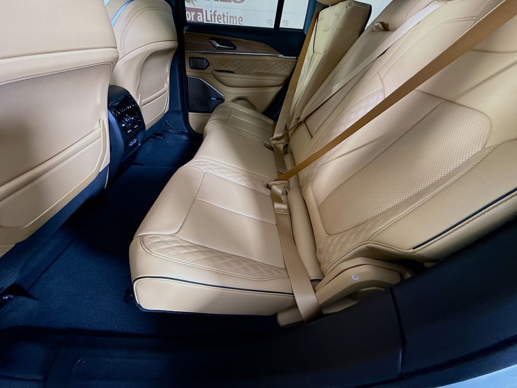 2025 Jeep Grand Cherokee Summit Reserve 4xe - Photo 29